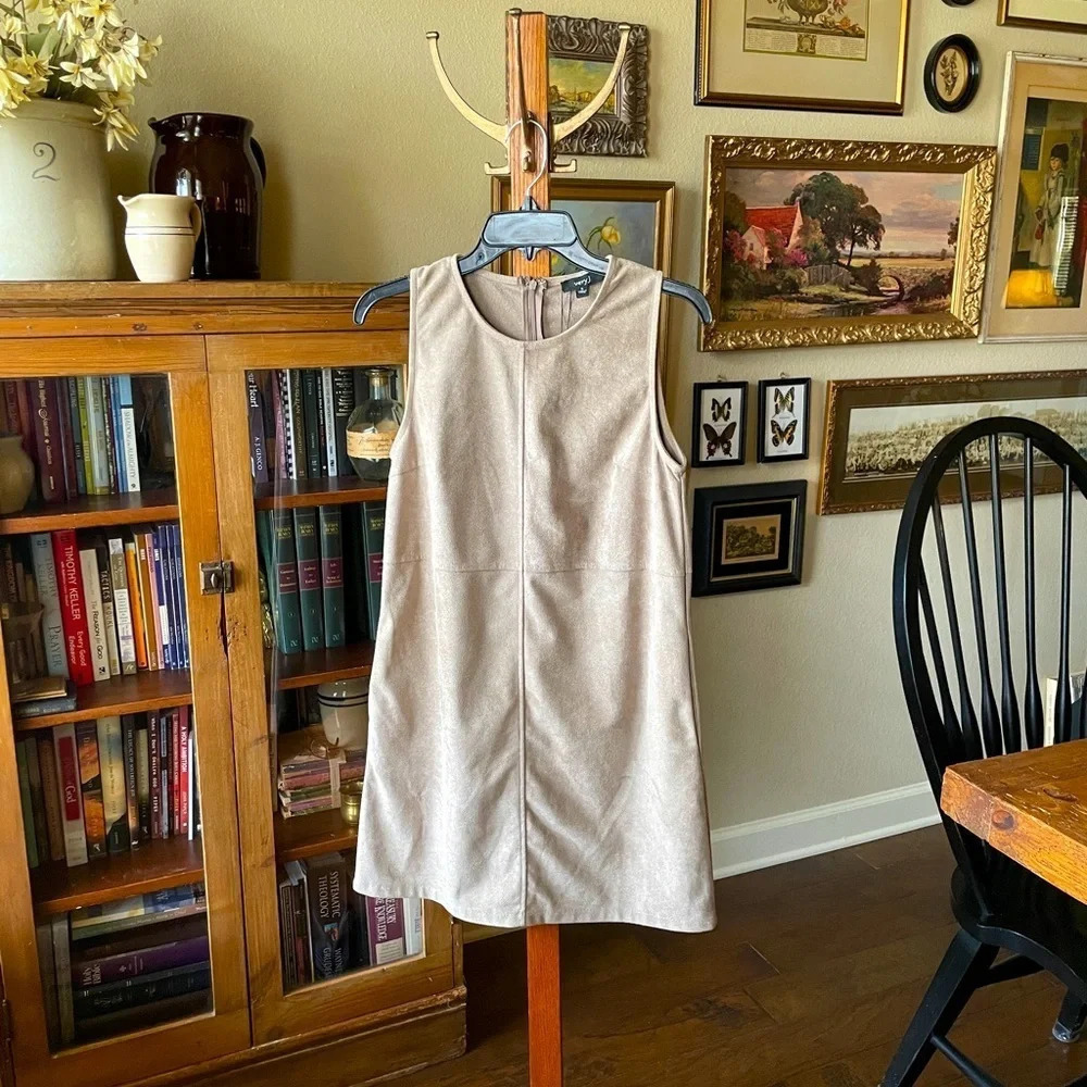 Very J women’s faux suede mini dress SZ small beige - Picture 2 of 9